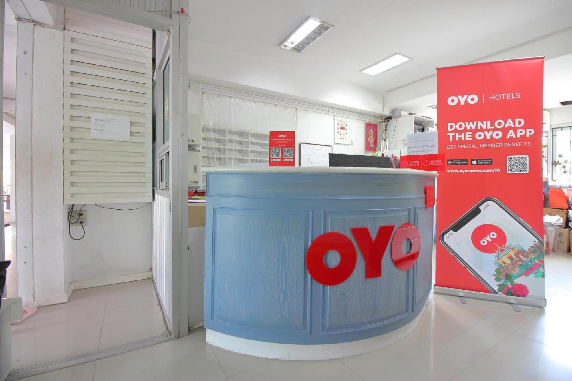 Super Oyo 498 Ladawan Villa Bangkok Extérieur photo